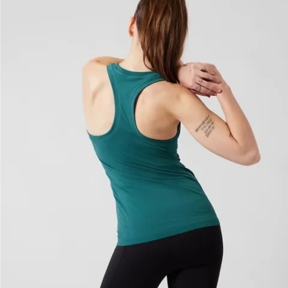 Athleta Momentum Seamless Tank - XS - Picture 2 of 3